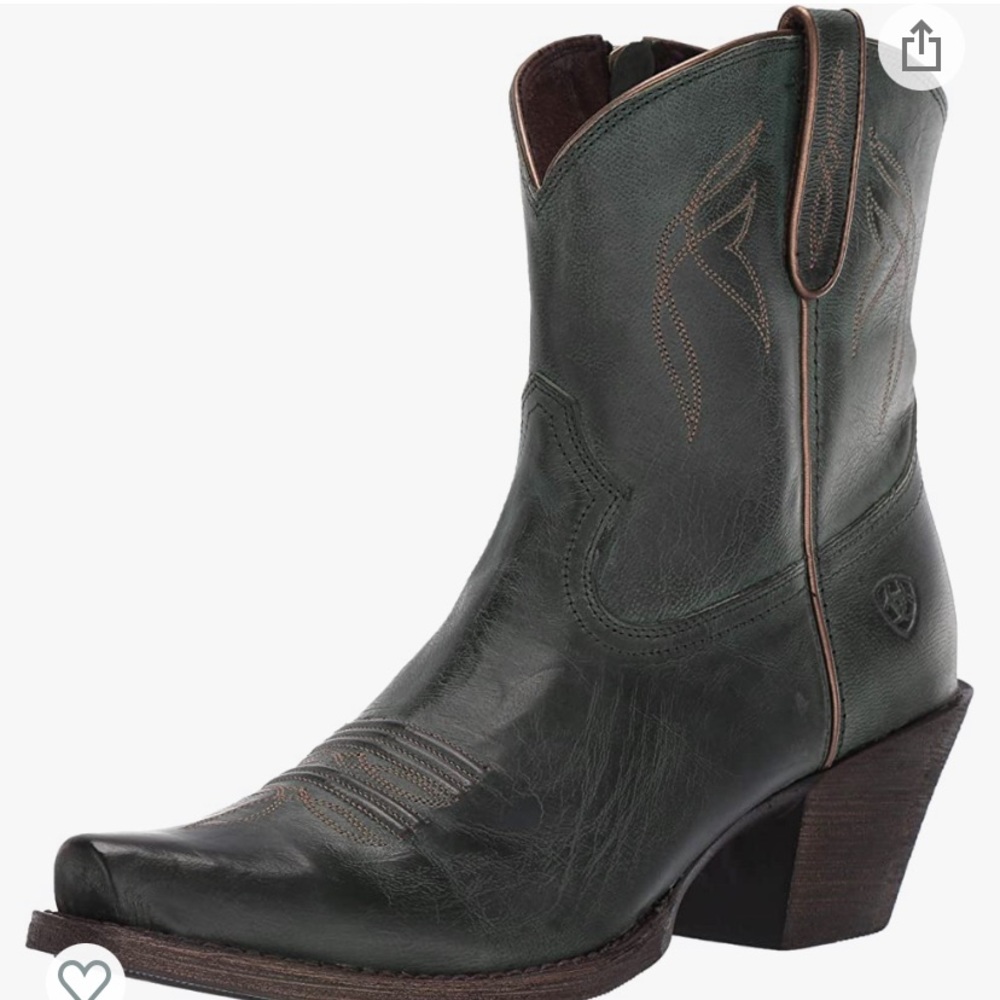 Ariat Lovely Jackal booties, black size 9.5